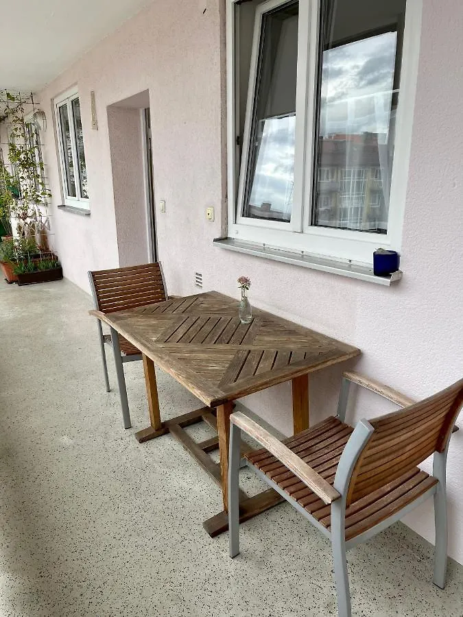 Wunderschoene 3 Zimmer Wohnung Mitten In Schwabing 뮌헨 아파트